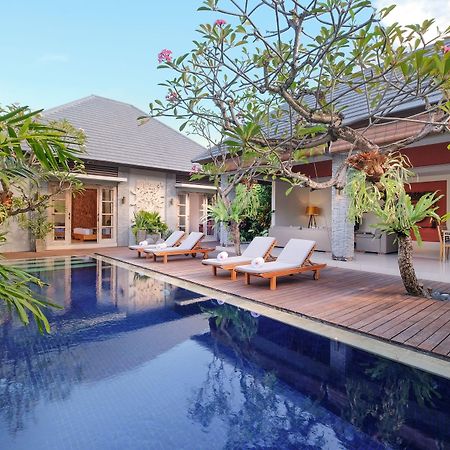 The Wolas Villas Seminyak Exterior foto